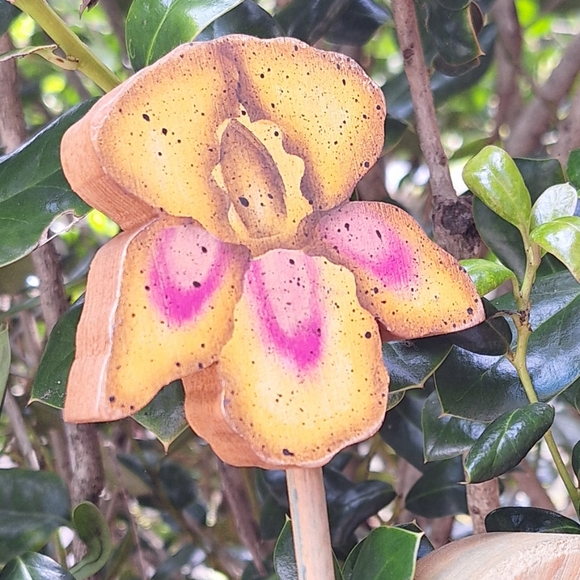 Wooden Flower Artist Made Sculpture Iris Orchid Handpainted Wood Floral Decor - Picture 10 of 17